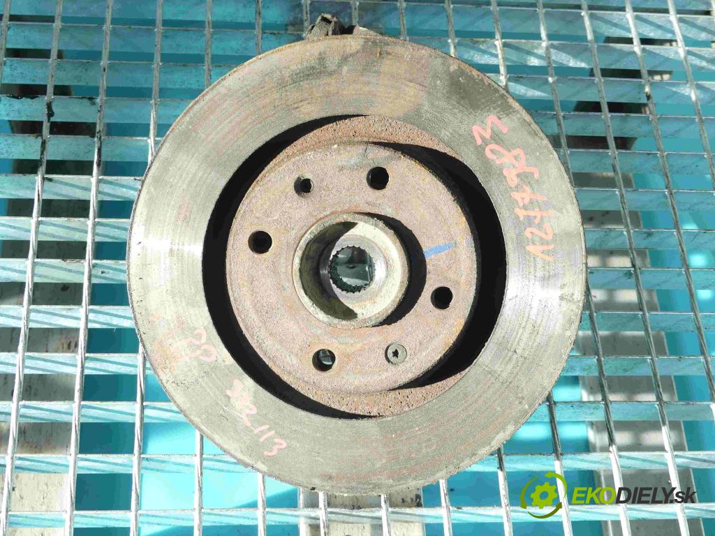 Citroen Berlingo I 1996-2008 1.9d 69KM manual 51 kW 1868 cm3 5- náboj pravé  (Náboje)