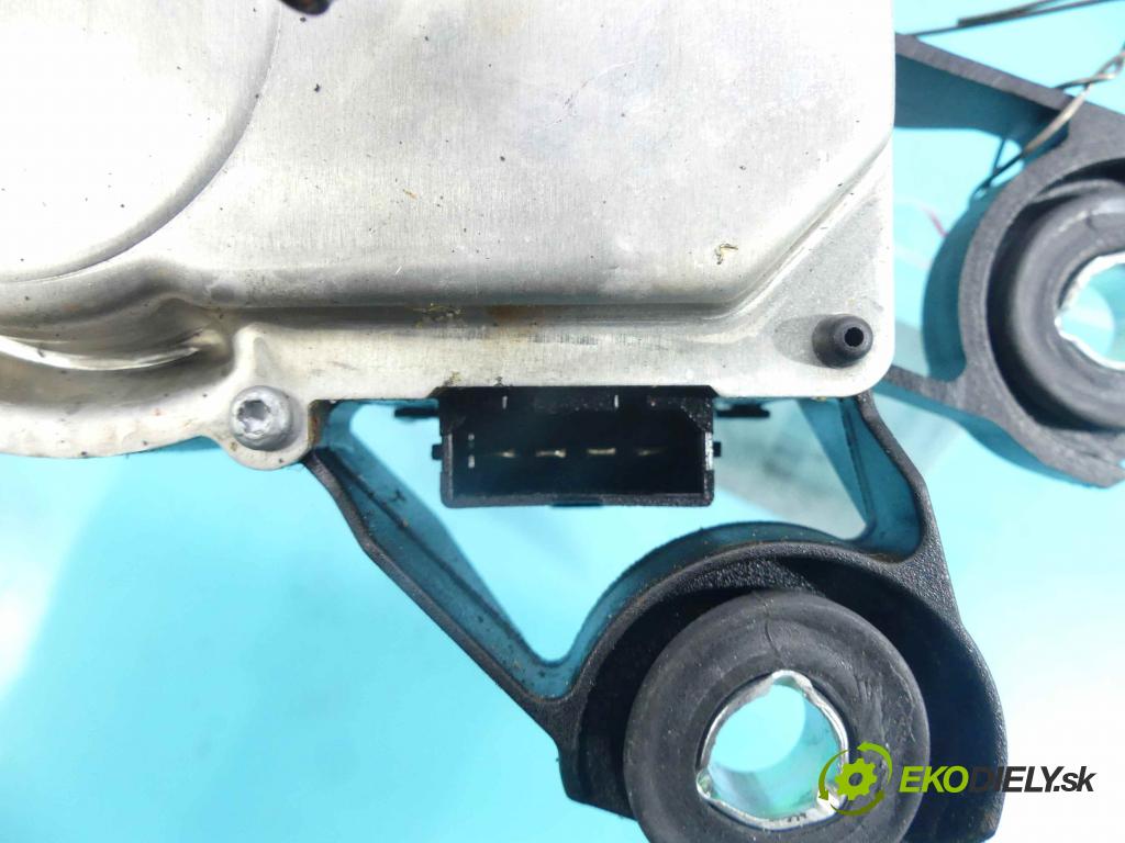 Seat Altea 1.9 tdi 105 HP manual 77 kW 1896 cm3 5- motor stieračov zadné 5P0955711C