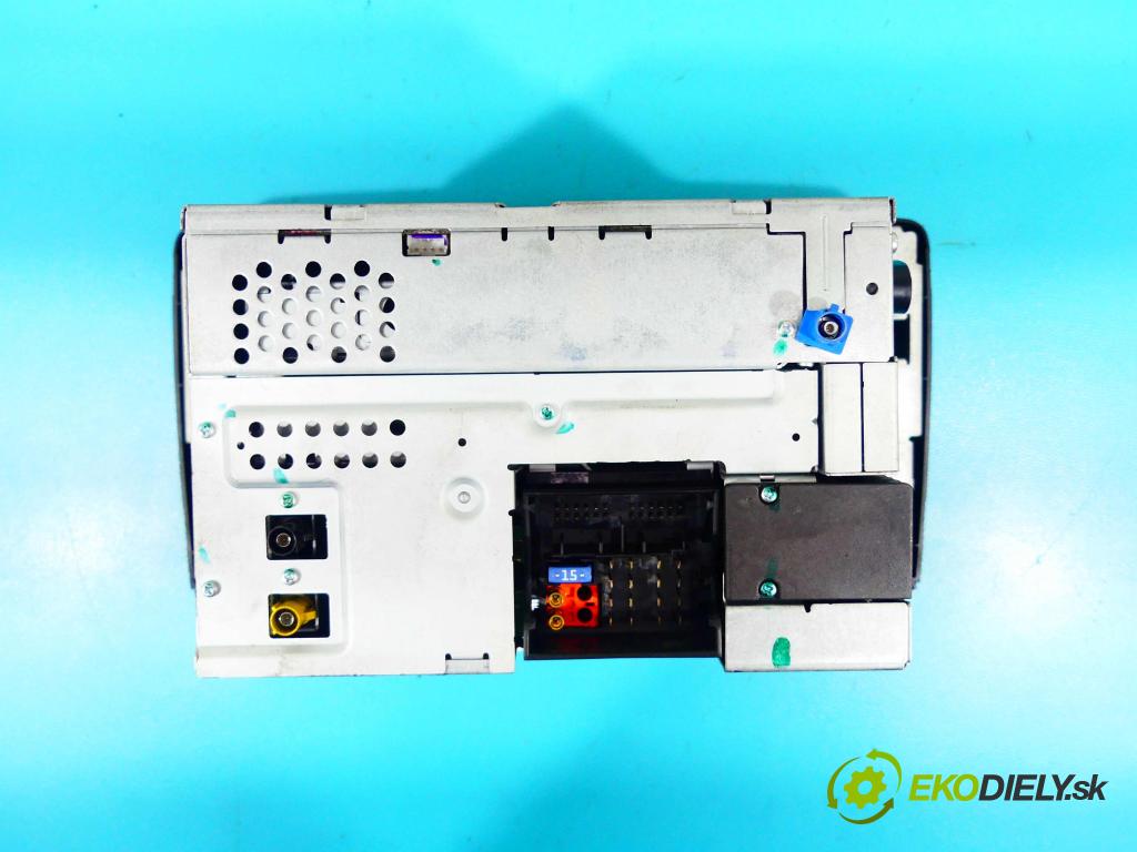 Mercedes R W251 2005-2013 3.5 V6 (272967) 272 HP automatic 200 kW 3498 cm3 5- Radio originál
