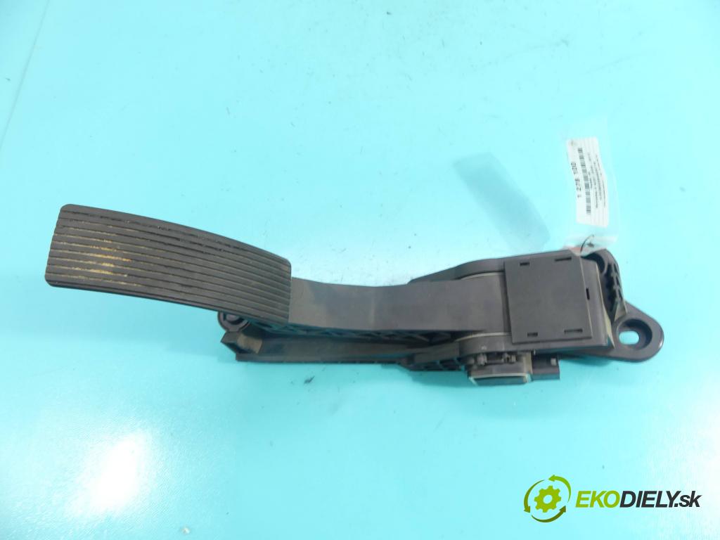 Mercedes R W251 2005-2013 3.5 V6 272 HP automatic 200 kW 3498 cm3 5- pedále A1643000004 (Pedále)