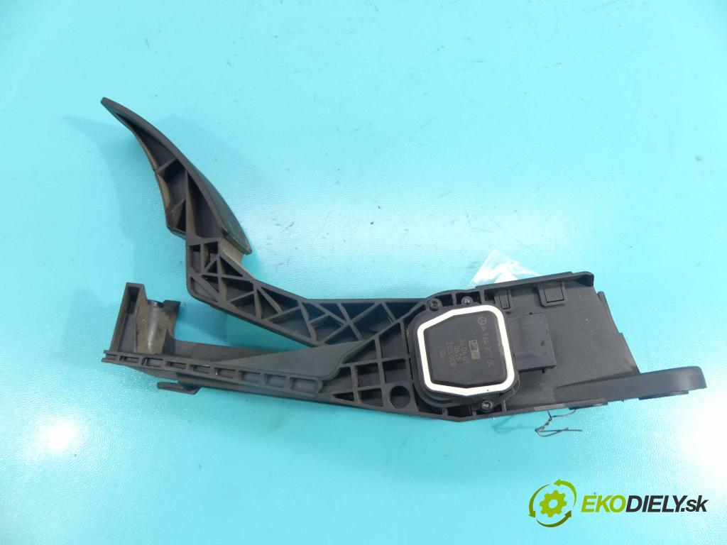 Mercedes R W251 2005-2013 3.5 V6 272 HP automatic 200 kW 3498 cm3 5- pedále A1643000004 (Pedále)