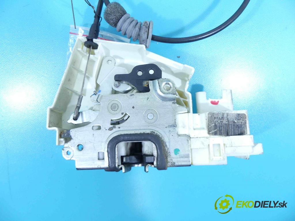 Mercedes R W251 2005-2013 3.5 V6 272 hp automatic 200 kW 3498 cm3 5- zámek zadní pravý 1697302435