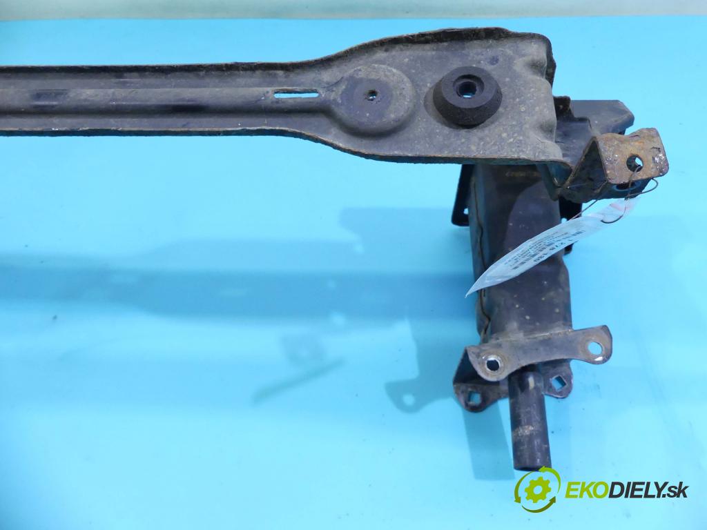 Mercedes R W251 2005-2013 3.5 V6 272 hp automatic 200 kW 3498 cm3 5- stěna přední  (Výztuhy přední)