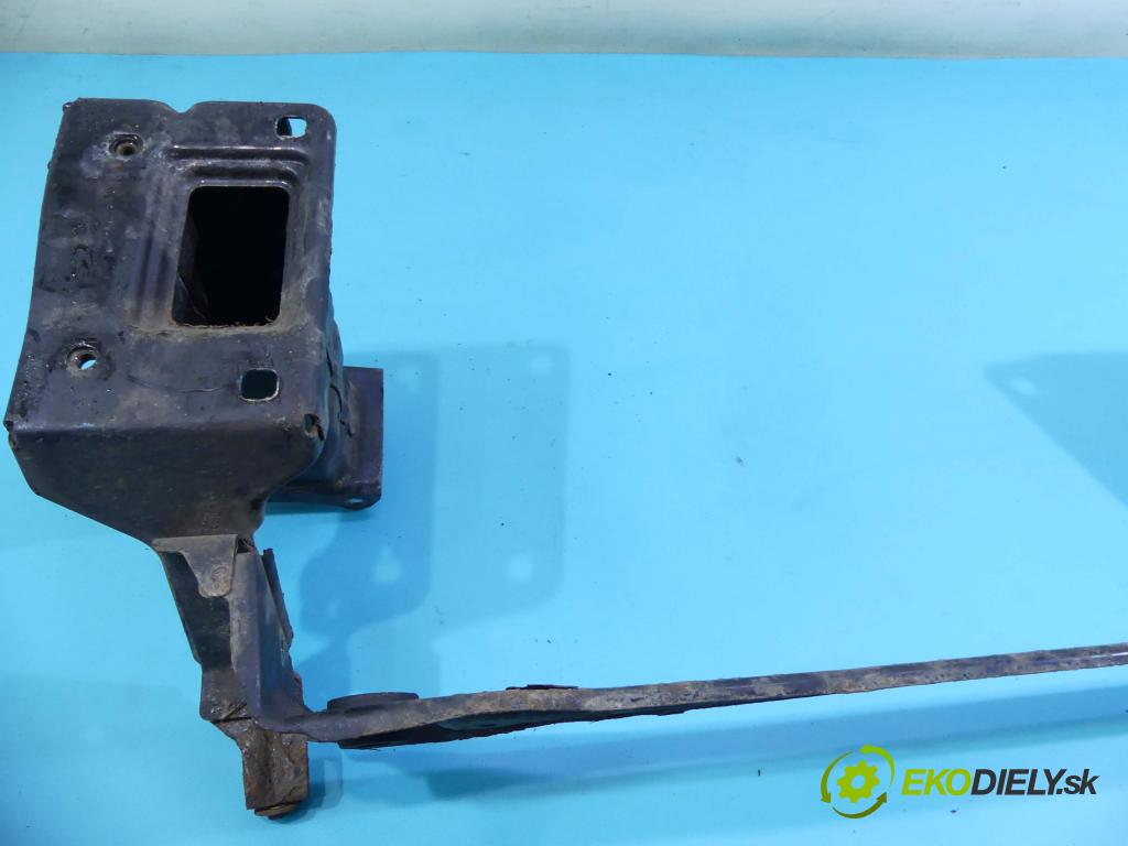 Mercedes R W251 2005-2013 3.5 V6 272 hp automatic 200 kW 3498 cm3 5- stěna přední  (Výztuhy přední)