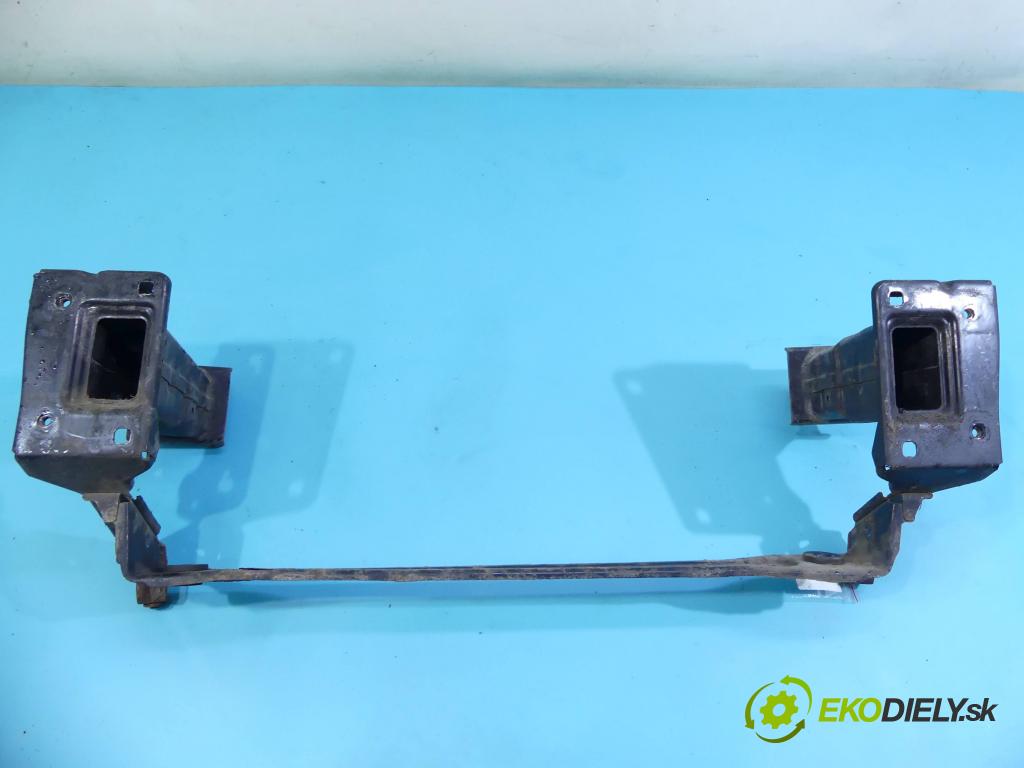 Mercedes R W251 2005-2013 3.5 V6 272 hp automatic 200 kW 3498 cm3 5- stěna přední  (Výztuhy přední)