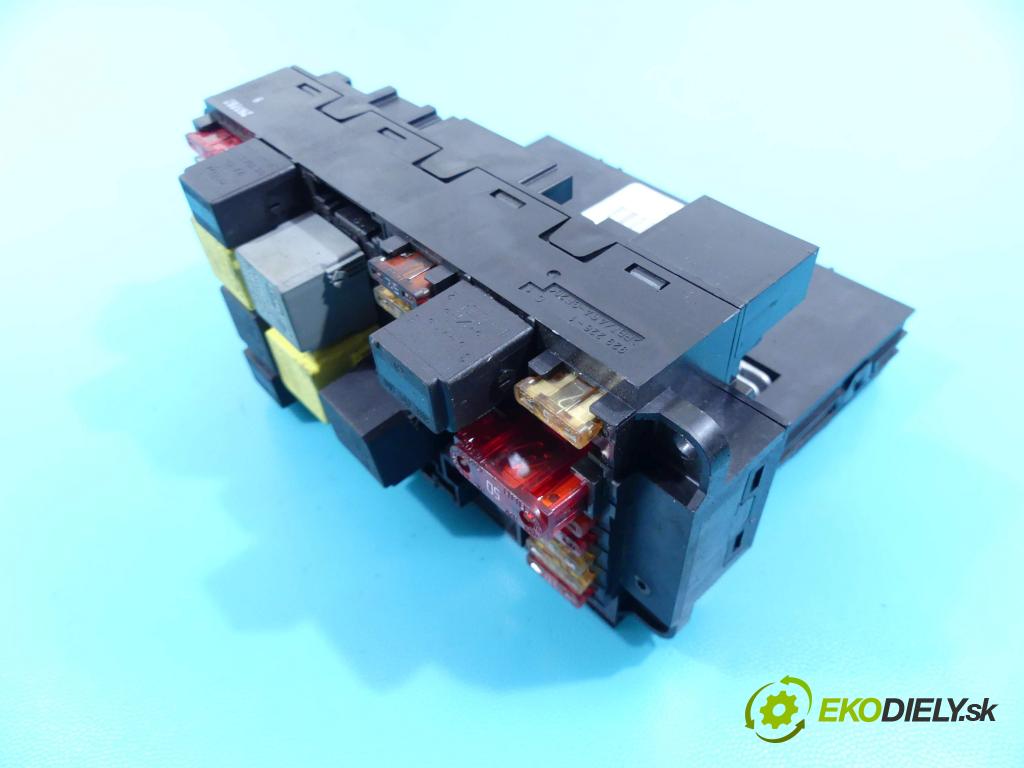 Mercedes C W203 2000-2007 1.8 kompressor 143 HP manual 105 kW 1796 cm3 3- modul riadiaca jednotka 2035451701 (Ostatné)