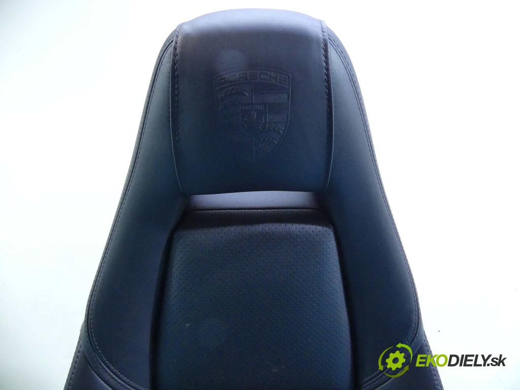Porsche Panamera I 970 2009-2016 3.0 V6 420 hp automatic 309 kW 2997 cm3 5- Sedačka pravý  (Sedačky, sedadlá)