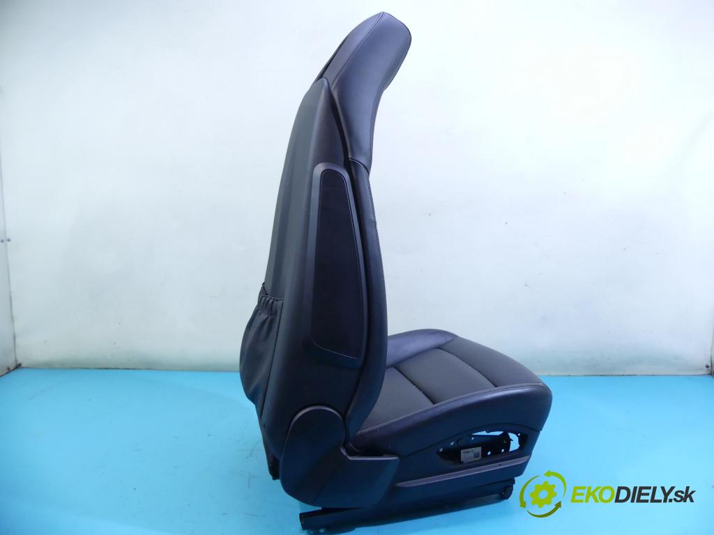 Porsche Panamera I 970 2009-2016 3.0 V6 420 hp automatic 309 kW 2997 cm3 5- Sedačka pravý  (Sedačky, sedadlá)