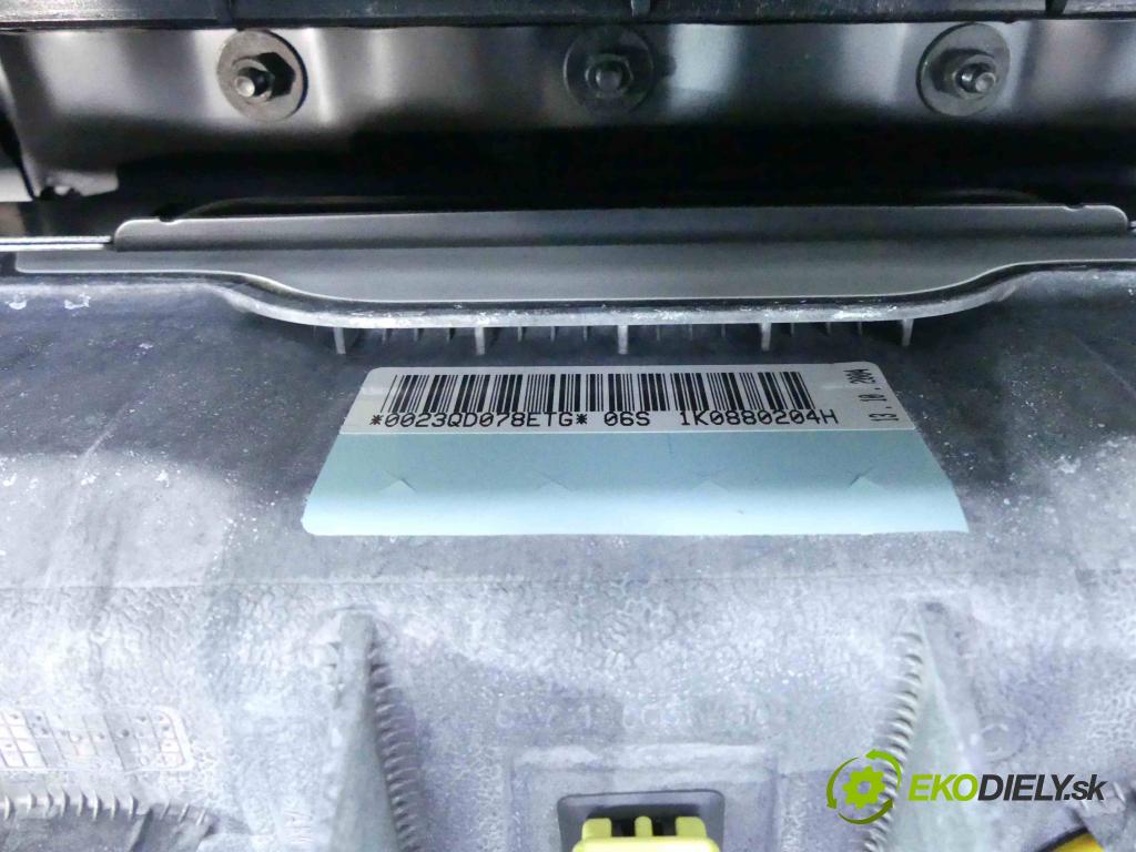 Vw Golf V 2003-2009 1.9 tdi 105 HP manual 77 kW 1896 cm3 5- kokpit,pristrojová doska rozdeľovacia