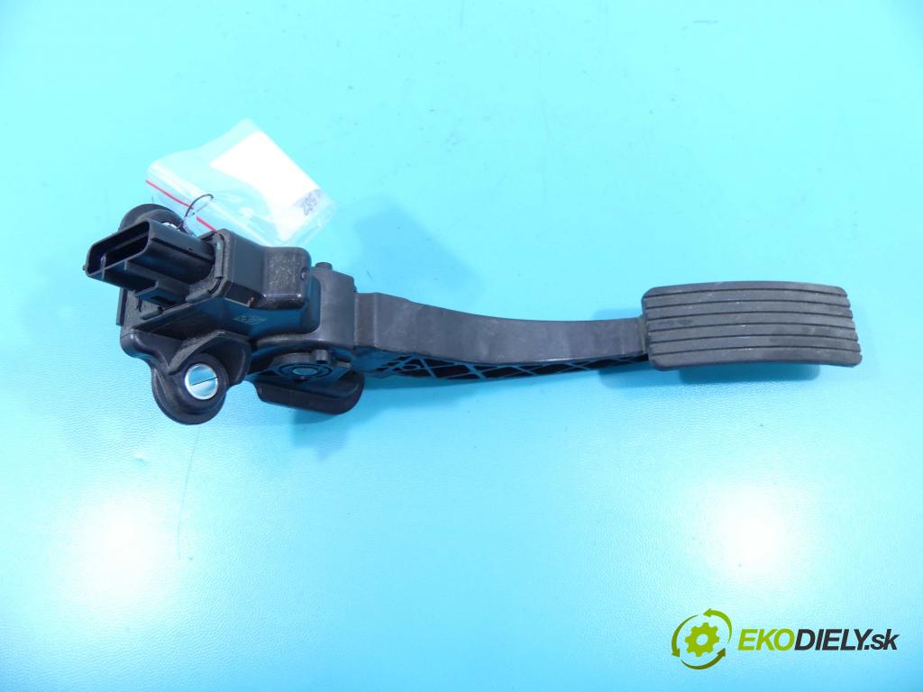 Mitsubishi Lancer VIII 2007-2016 1.8 16v 143 HP manual 105 kW 1798 cm3 5- pedále 50225256000 (Pedále)