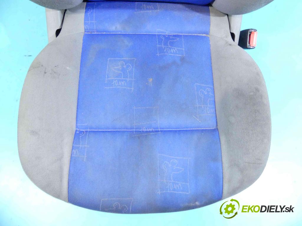 Vw Lupo 1.0 mpi 50KM manual 37 kW 999 cm3 3- Sedačka pravý  (Sedačky, sedadlá)