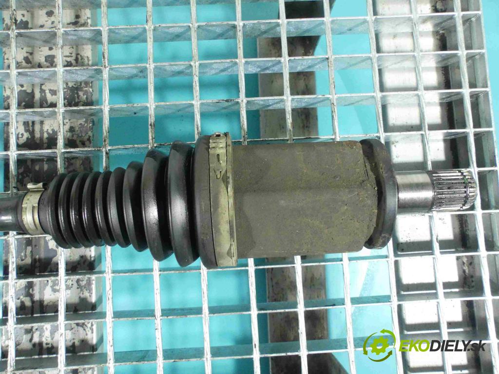 Bmw 5 F10 2010-2017 2.0d 190 HP automatic 140 kW 1995 cm3 4- poloos ľavé  (Poloosy)