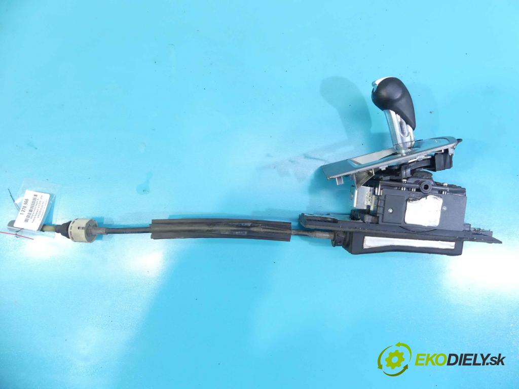 Porsche Panamera I 970 2009-2016 3.0 V6 420 hp automatic 309 kW 2997 cm3 5- Páka: Změny: stupeň,rýchlosť 5387063395 (Rýchlostné páky / kulisy)