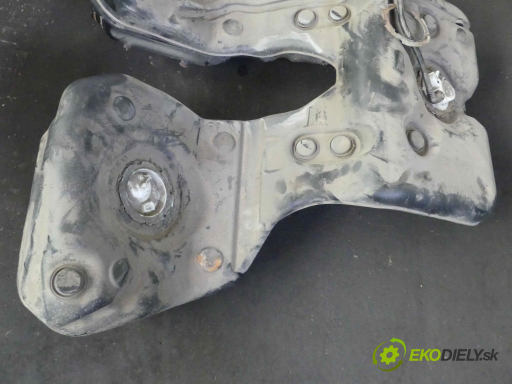 Porsche Panamera I 970 2009-2016 3.0 V6 420hp automatic 309 kW 2997 cm3 5- Nádrž: paliva 97020112105 (Nádrže)