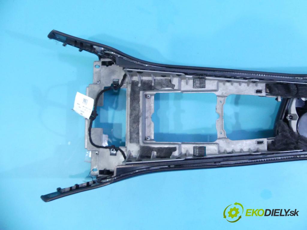 Porsche Panamera I 970 2009-2016 3.0 V6 420 hp automatic 309 kW 2997 cm3 5- operadlo 97055311101 (Lakťové opierky)