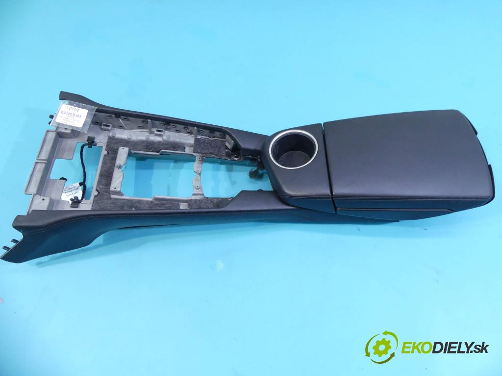 Porsche Panamera I 970 2009-2016 3.0 V6 420 hp automatic 309 kW 2997 cm3 5- operadlo 97055311101 (Lakťové opierky)