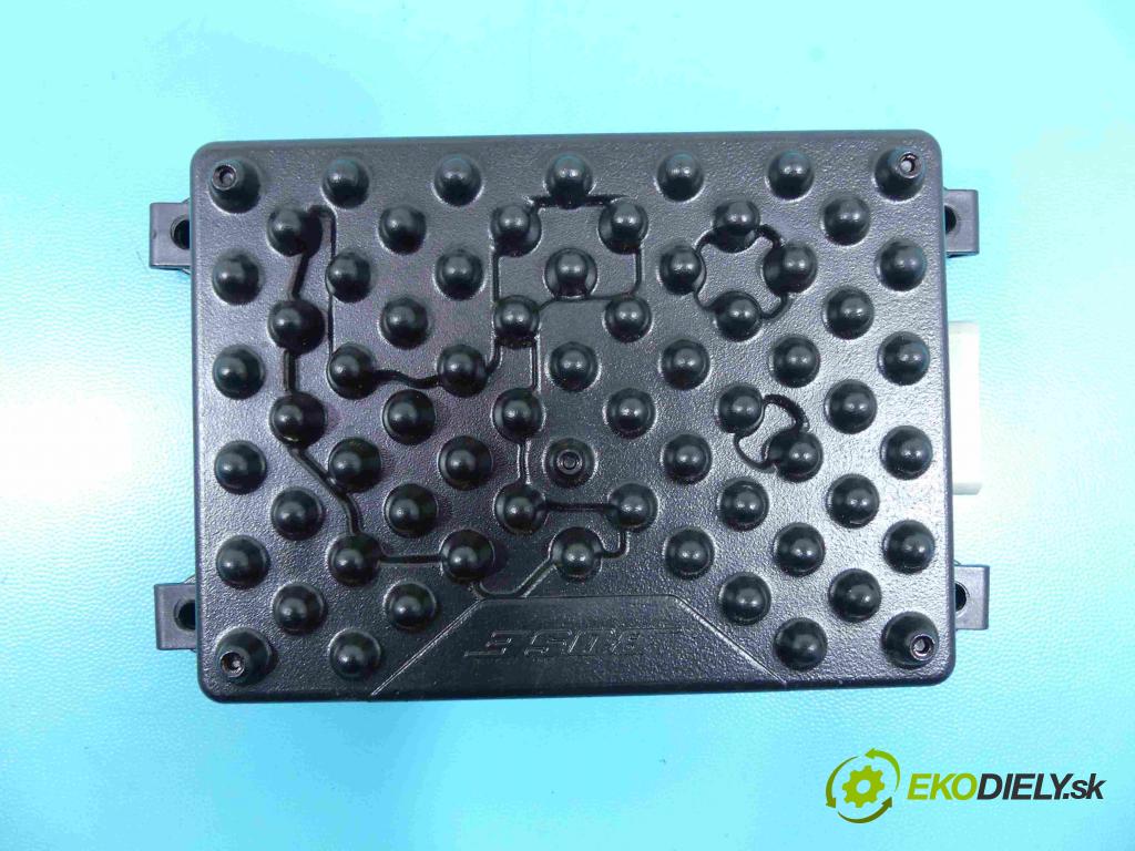 Porsche Panamera I 970 2009-2016 3.0 V6 420 hp automatic 309 kW 2997 cm3 5- Zesilovač:  (Zosilňovače)