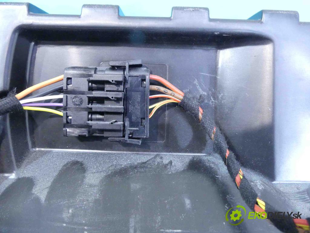 Porsche Panamera I 970 2009-2016 3.0 V6 420 hp automatic 309 kW 2997 cm3 5- Subwoofer: 97064556503 (Audio zariadenia)