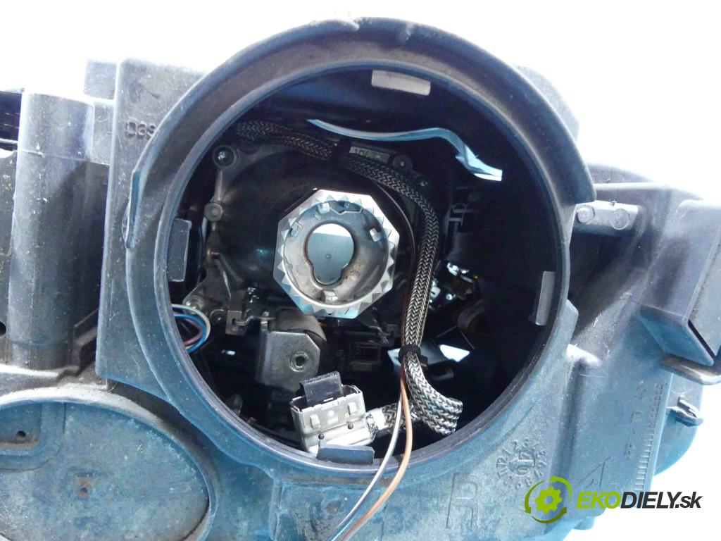 Audi A4 B8 2007-2015 2.7 tdi 190 HP automatic 140 kW 2698 cm3 4- Reflektor: pravý 8K0941004C (Pravé)