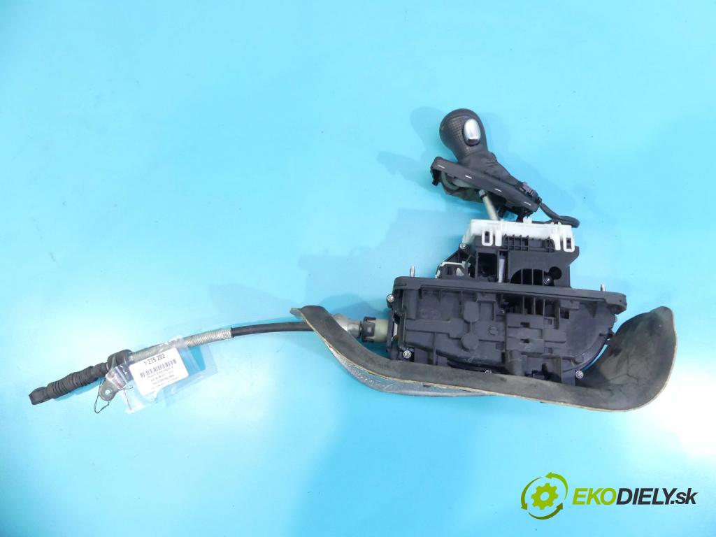 Audi A4 B8 2007-2015 2.7 tdi 190 HP automatic 140 kW 2698 cm3 4- Páka: Změny: stupeň,rýchlosť 8K1713041F (Rýchlostné páky / kulisy)