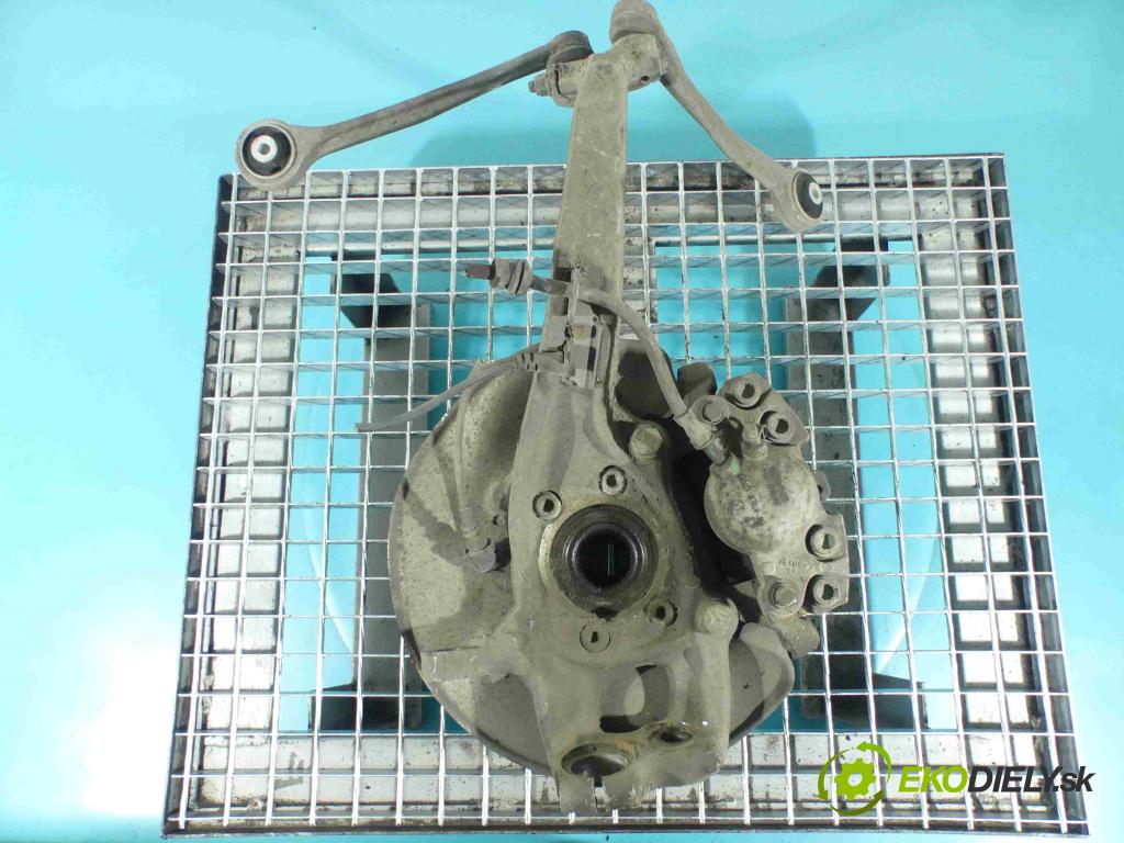 Audi A4 B8 2007-2015 2.7 tdi 190 HP automatic 140 kW 2698 cm3 4- náboj pravé  (Náboje)