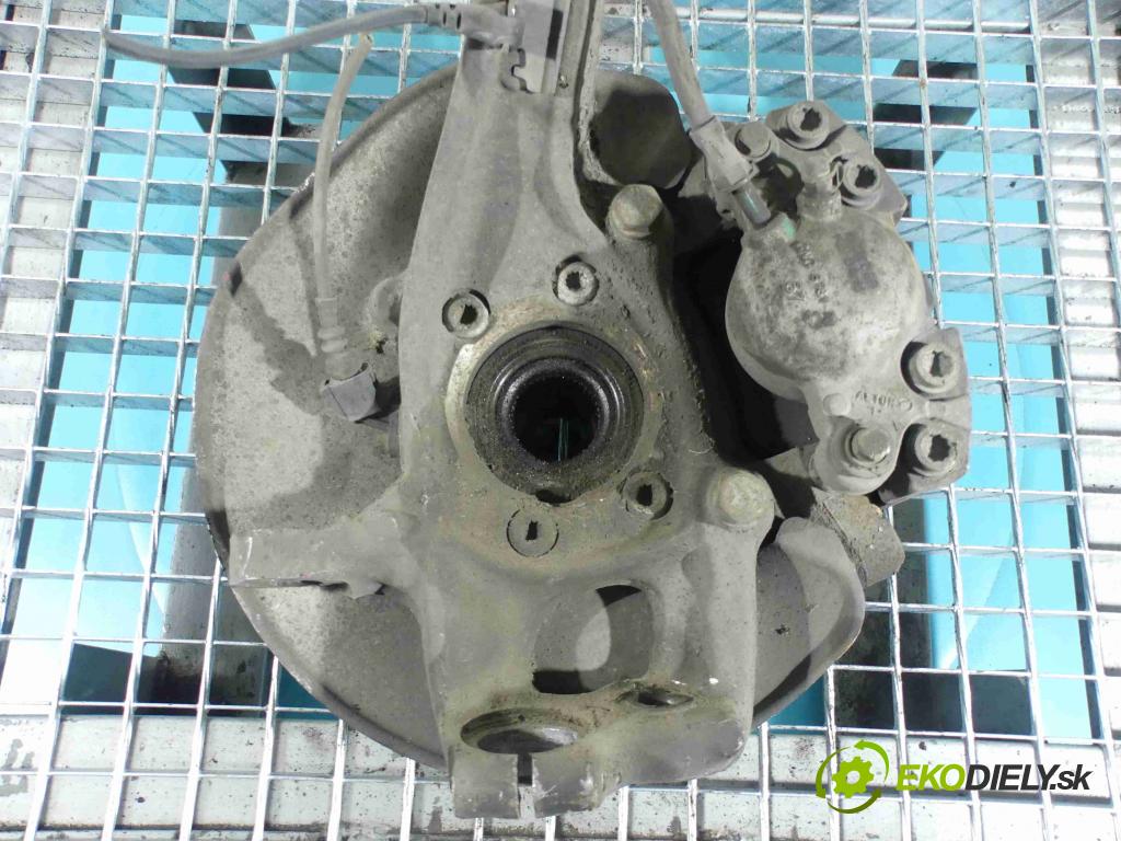 Audi A4 B8 2007-2015 2.7 tdi 190 HP automatic 140 kW 2698 cm3 4- náboj pravé  (Náboje)