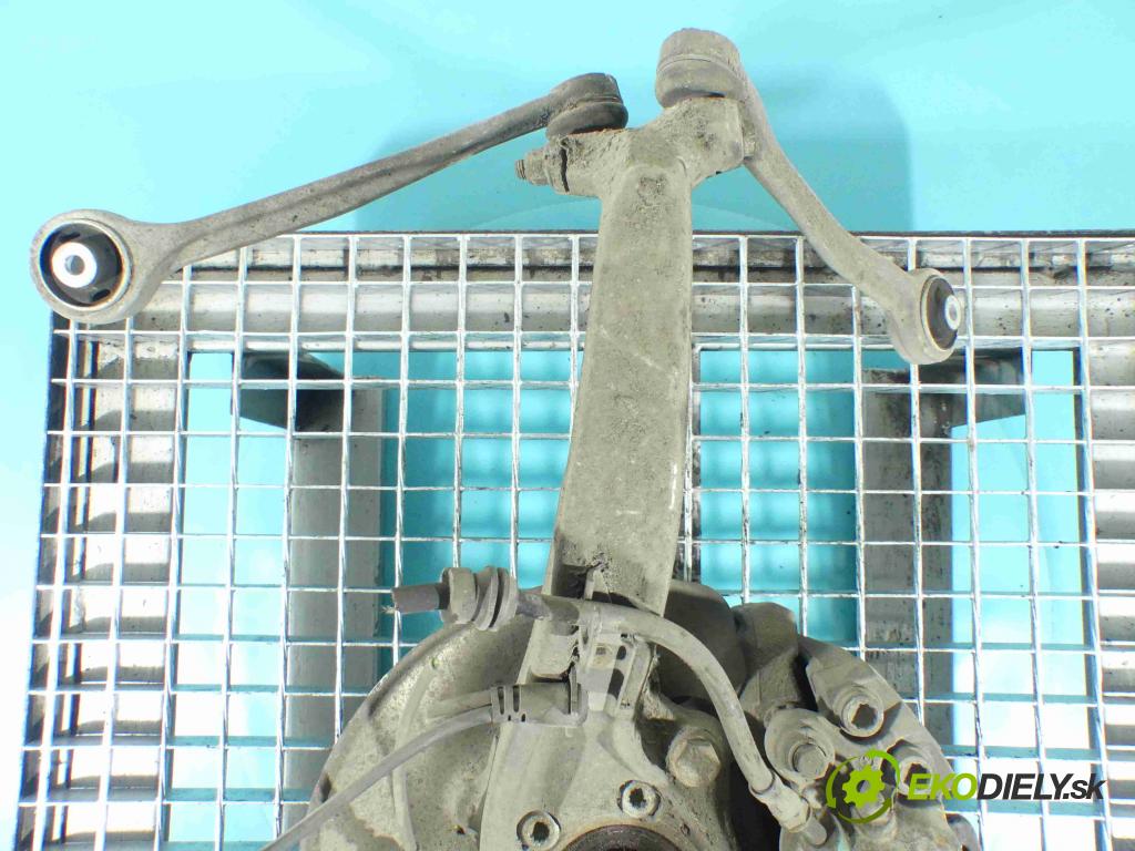 Audi A4 B8 2007-2015 2.7 tdi 190 HP automatic 140 kW 2698 cm3 4- náboj pravé  (Náboje)