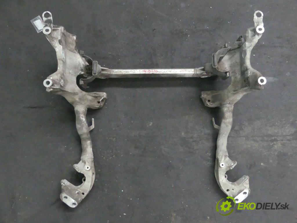 Audi A4 B8 2007-2015 2.7 tdi 190 hp automatic 140 kW 2698 cm3 4- výztuha motoru 8T0399315F