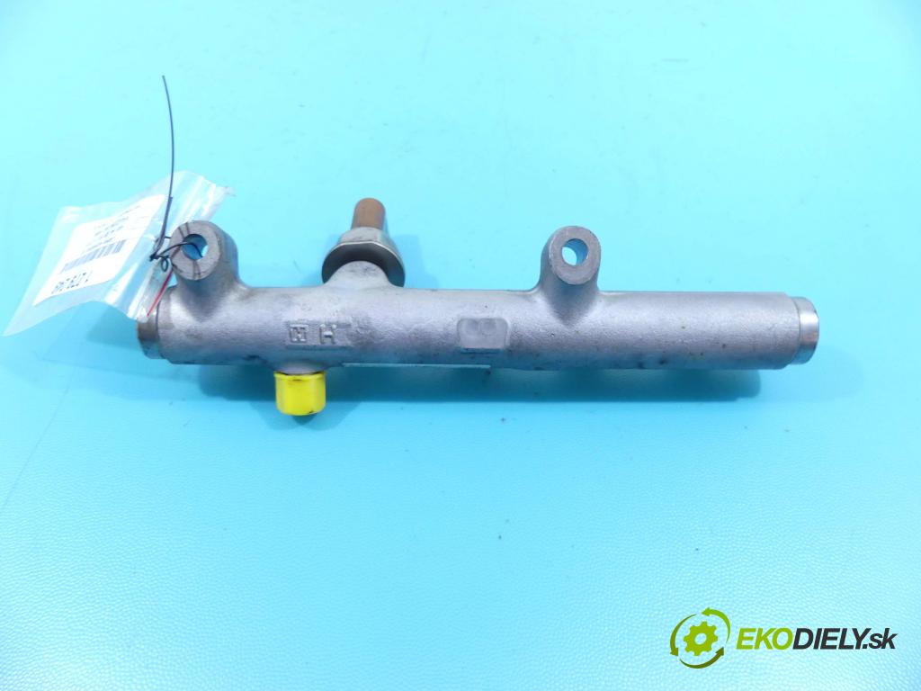 Audi A4 B8 2007-2015 2.7 tdi 190 HP automatic 140 kW 2698 cm3 4- lišta vstrekovacia 059130758K (Vstrekovacie lišty)