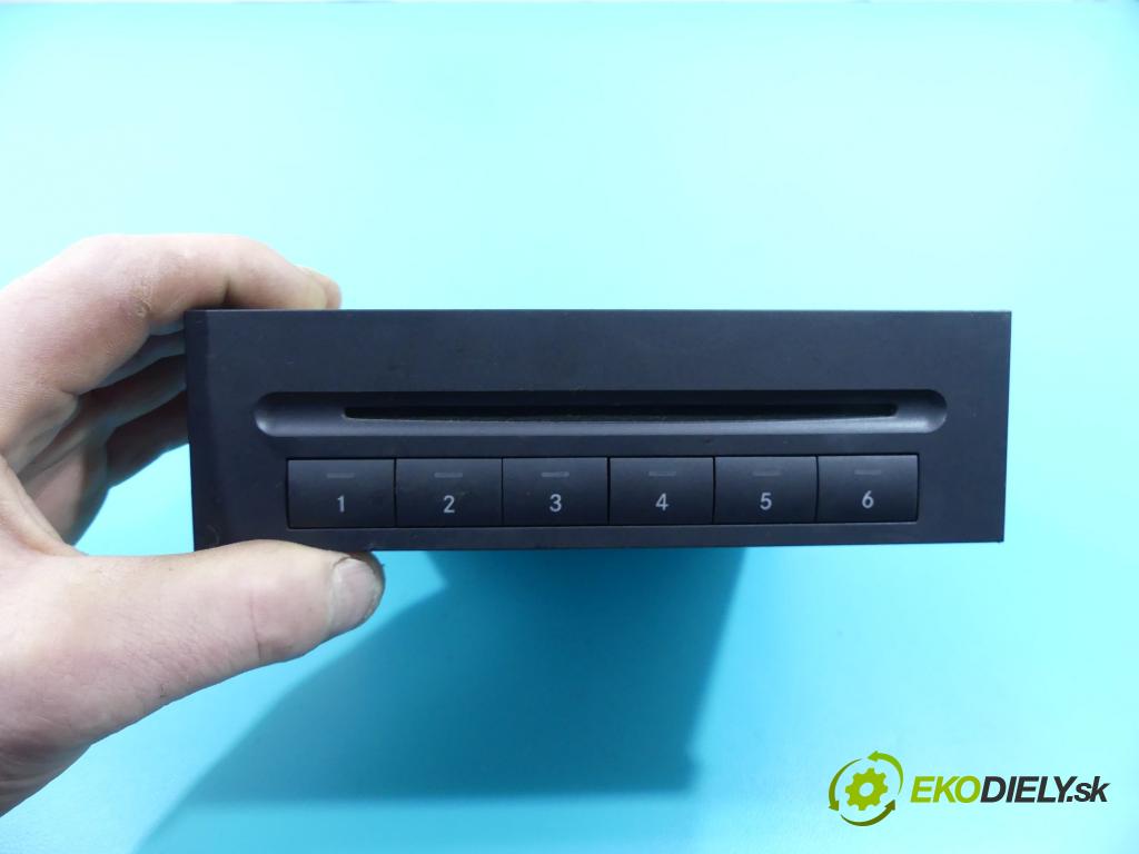 Mercedes R W251 2005-2013 3.5 V6 272 HP automatic 200 kW 3498 cm3 5- Menič: cd A2118703889 (CD meniče)