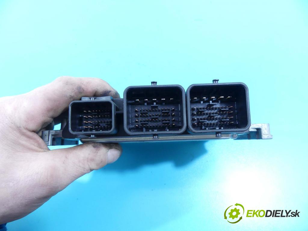 Peugeot 308 I 2007-2013 1.6 16v 120 hp automatic 88 kW 1598 cm3 5- řídící jednotka motoru 9666235880