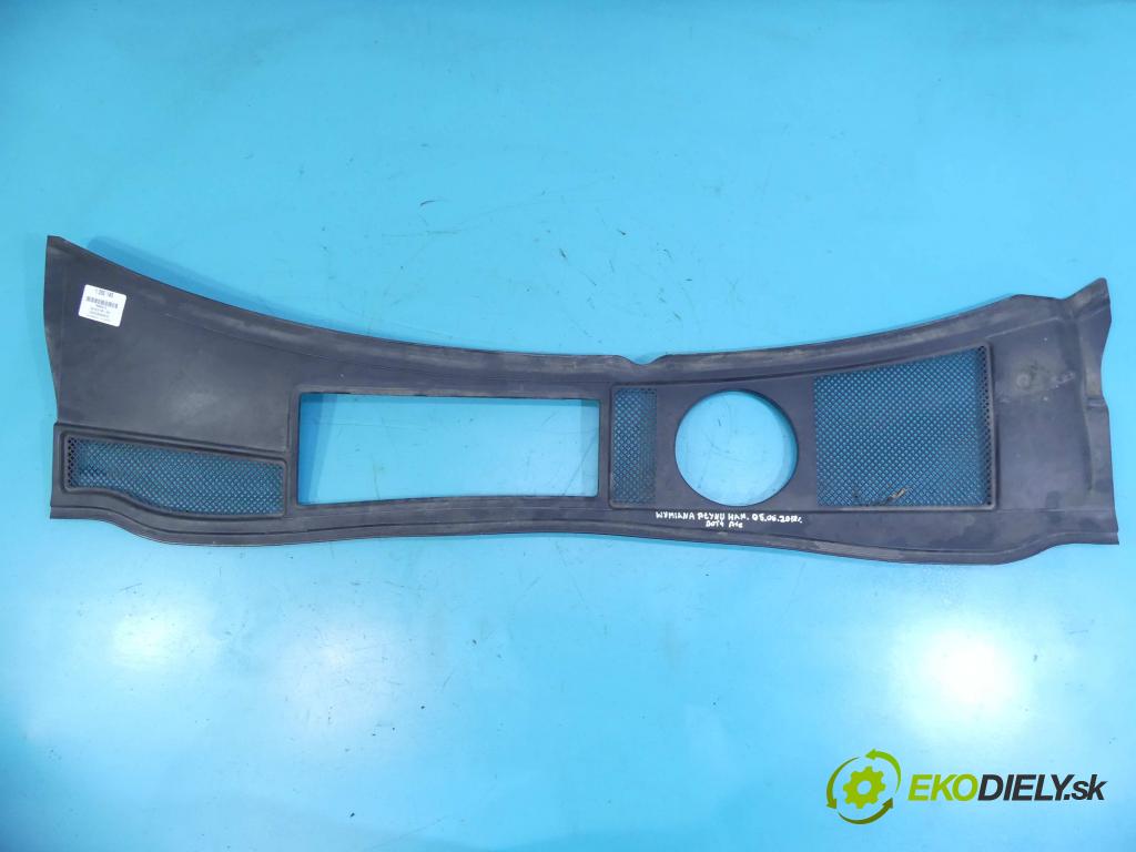 Audi A6 C5 1997-2004 2.8 V6 193 HP manual 142 kW 2771 cm3 4- torpédo 4B1819417C (Torpéda)