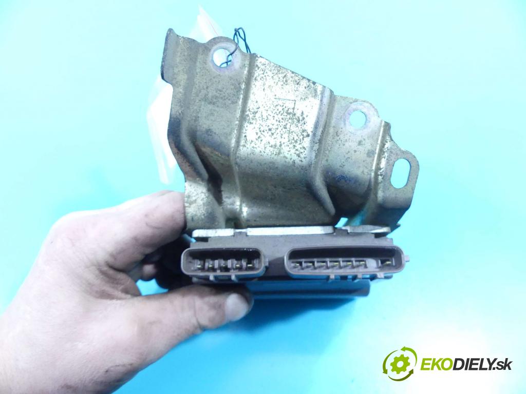 Toyota Avensis I T22 1997-2003 2.0 D4D 110 HP manual 81 kW 1995 cm3 5- modul riadiaca jednotka 89871-20030 (Ostatné)