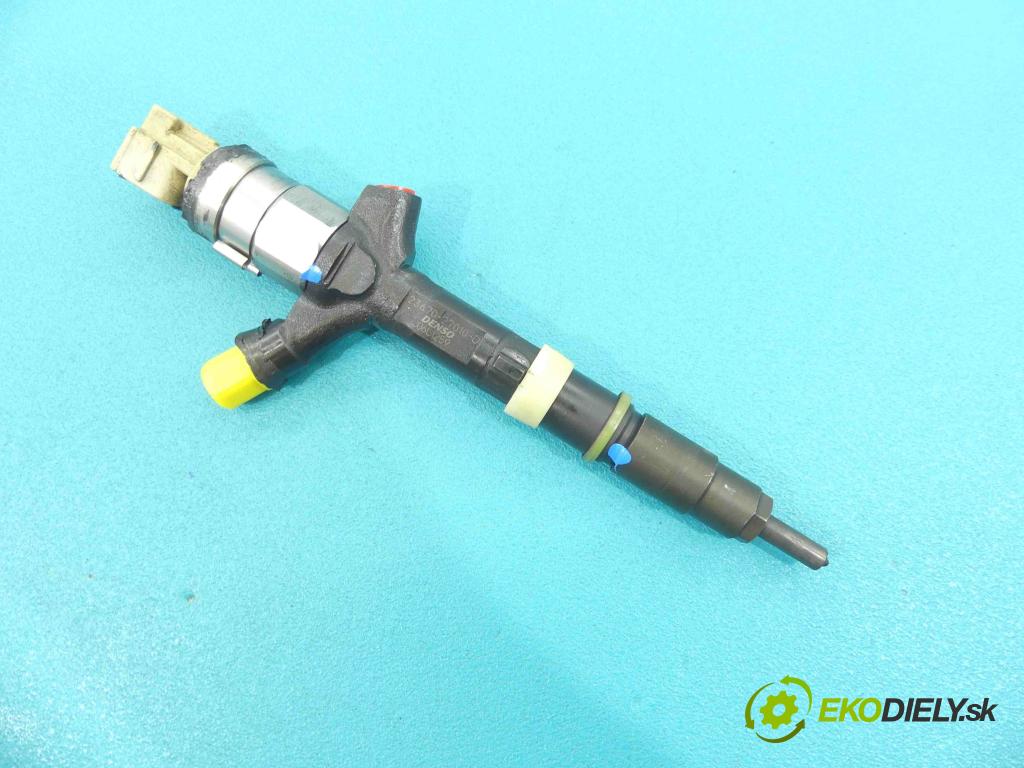 Toyota Avensis I T22 1997-2003 2.0 D4D 110 HP manual 81 kW 1995 cm3 5- vstrek 23670-27010-D (Vstrekovač paliva)