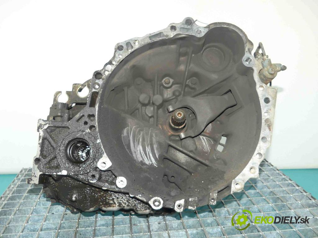 Toyota Avensis I T22 1997-2003 2.0 D4D 110 HP manual 81 kW 1995 cm3 5- prevodovka stupeň,rýchlosť manual