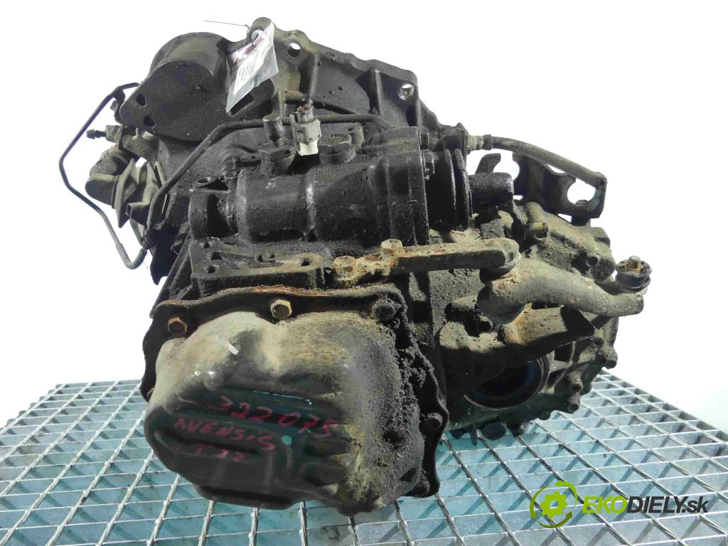 Toyota Avensis I T22 1997-2003 2.0 D4D 110 HP manual 81 kW 1995 cm3 5- prevodovka stupeň,rýchlosť manual