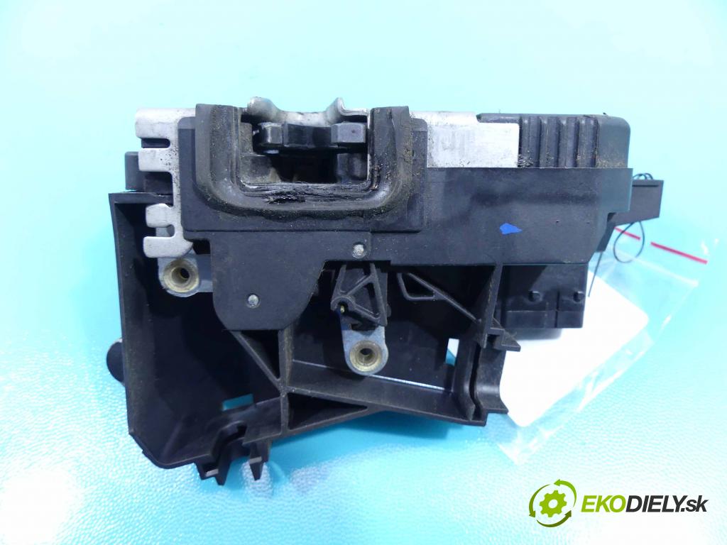Opel Vectra C 2002-2008 1.9 cdti 120 hp manual 88 kW 1910 cm3 4- zámek přední levý 13157763