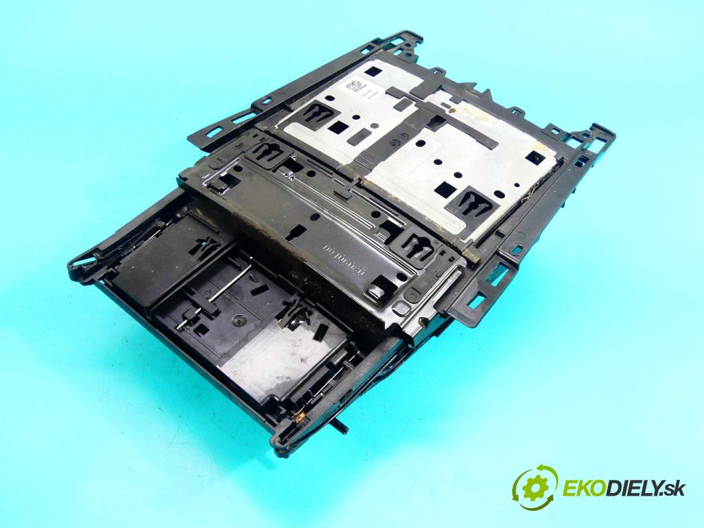 Mercedes E W212 2009-2016 2,2.0 CDI 136 HP automatic 100 kW 2143 cm3 4- Rukojeť: na nápoje: A2126809950 (Úchyty, držiaky na nápoje)