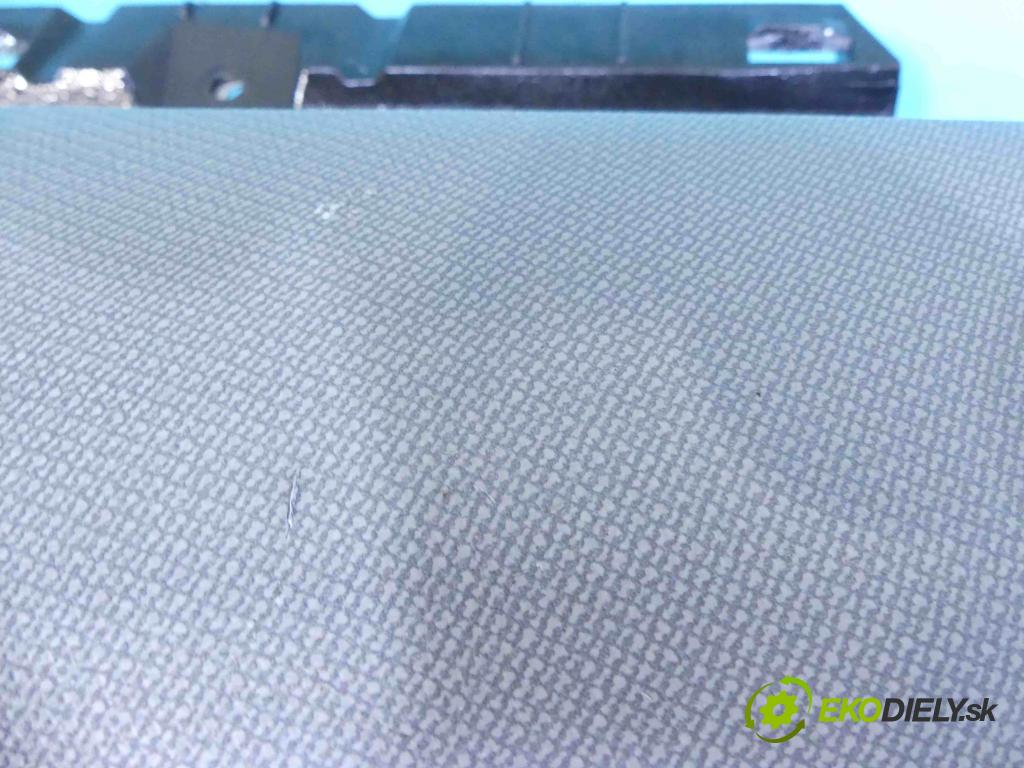 Nissan Micra K12 2003-2010 1.5 dci 65 HP manual 48 kW 1461 cm3 5- kokpit,pristrojová doska rozdeľovacia