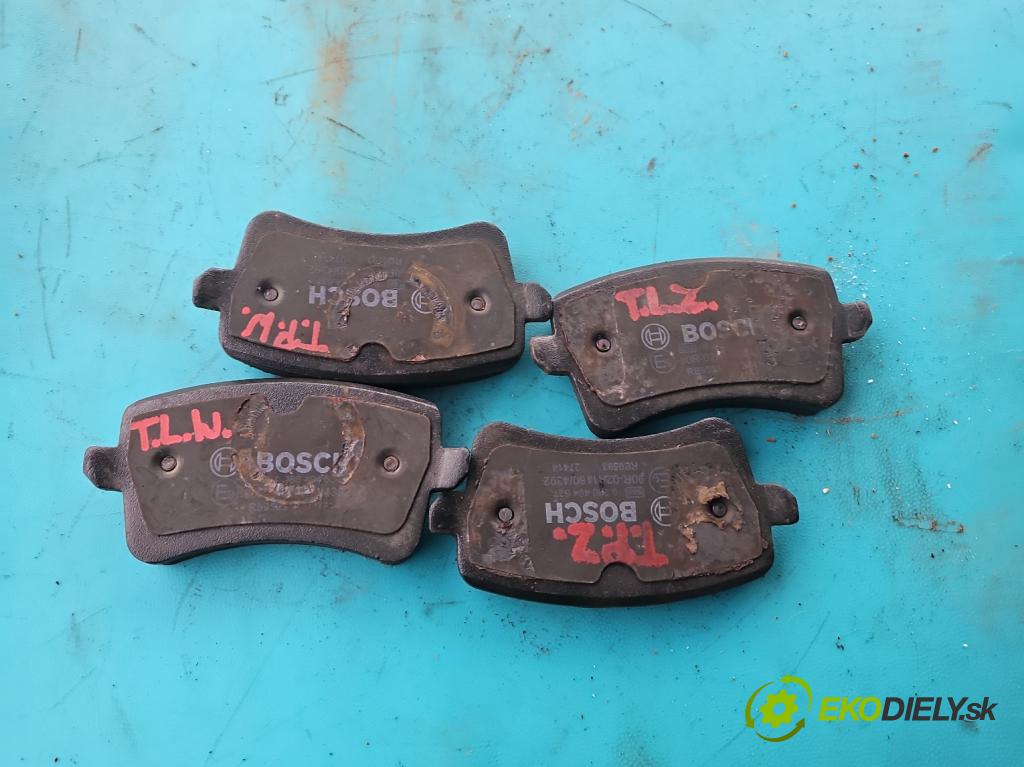 Audi A5 8T 2007-2016 3.0 tdi 239KM automatic 176 kW 2967 cm3 2- Štíty: posilovač zadní