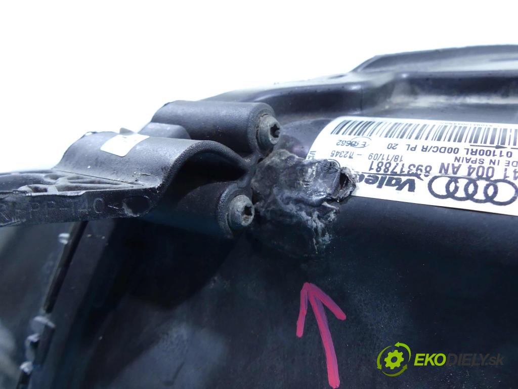 Audi A5 8T 2007-2016 3.0 tdi 239KM automatic 176 kW 2967 cm3 2- Reflektor: pravý 8T0941004AN (Pravé)