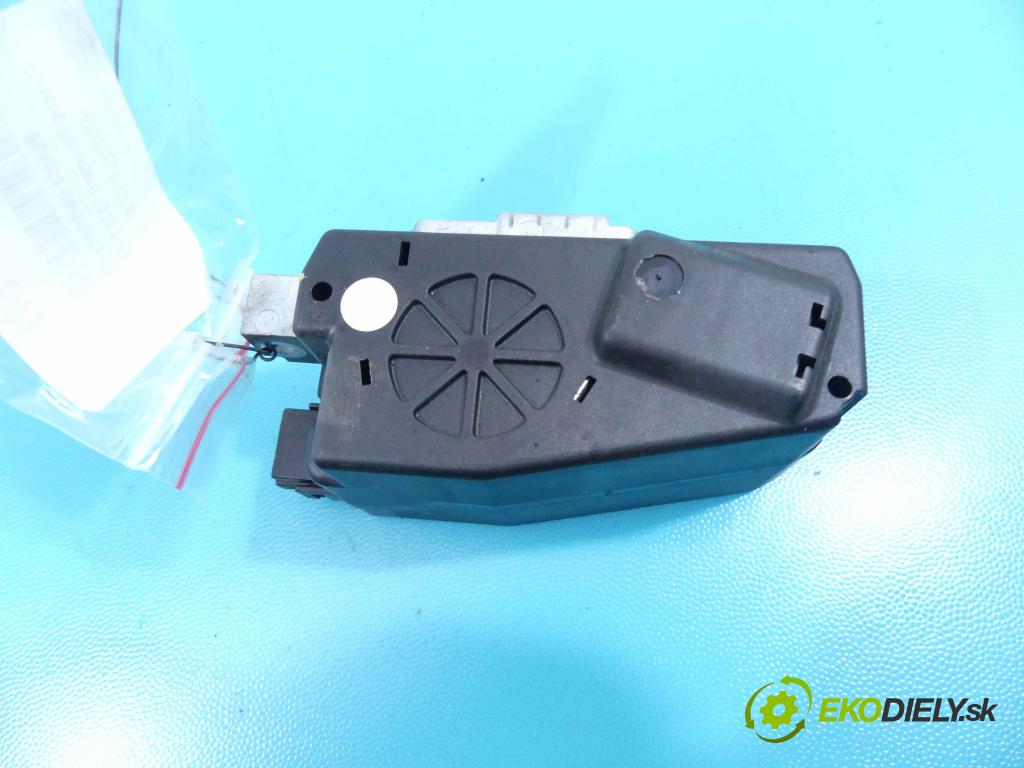 Porsche Panamera I 970 2009-2016 3.0 V6 420 hp automatic 309 kW 2997 cm3 5- Blokáda: řízení: 7PP905852C (Ostatné)