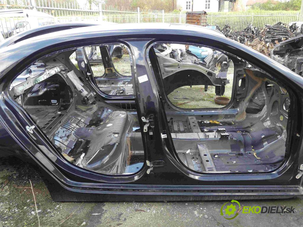 Chevrolet Malibu IV 2011-2016 2.0 LCDi 160 hp manual 118 kW 1956 cm3 4- práh pravý  (Ostatní)