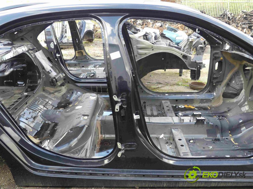 Chevrolet Malibu IV 2011-2016 2.0 LCDi 160 hp manual 118 kW 1956 cm3 4- práh pravý  (Ostatní)