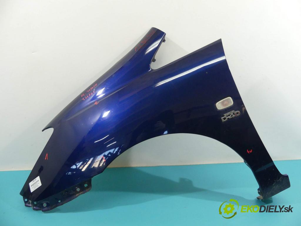 Toyota Corolla Verso I 2001-2004 2.0 D4D 90 hp manual 66 kW 1995 cm3 5- blatnik přední levý