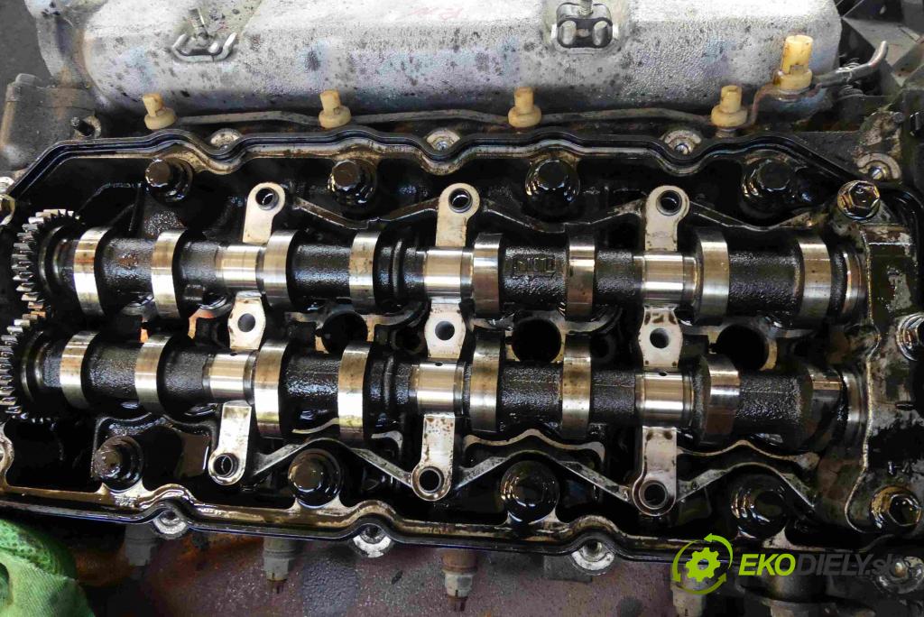 Toyota Corolla Verso I 2001-2004 2.0 D4D 90 HP manual 66 kW 1995 cm3 5- motor diesla 1CD