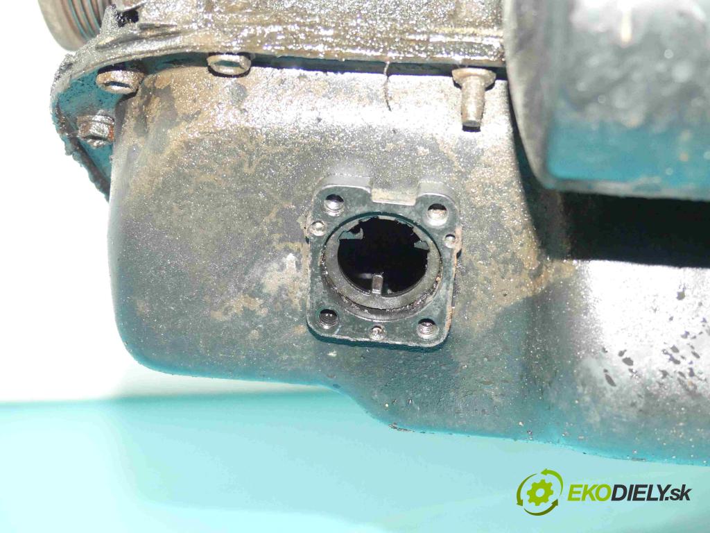 Toyota Corolla Verso I 2001-2004 2.0 D4D 90 HP manual 66 kW 1995 cm3 5- motor diesla 1CD