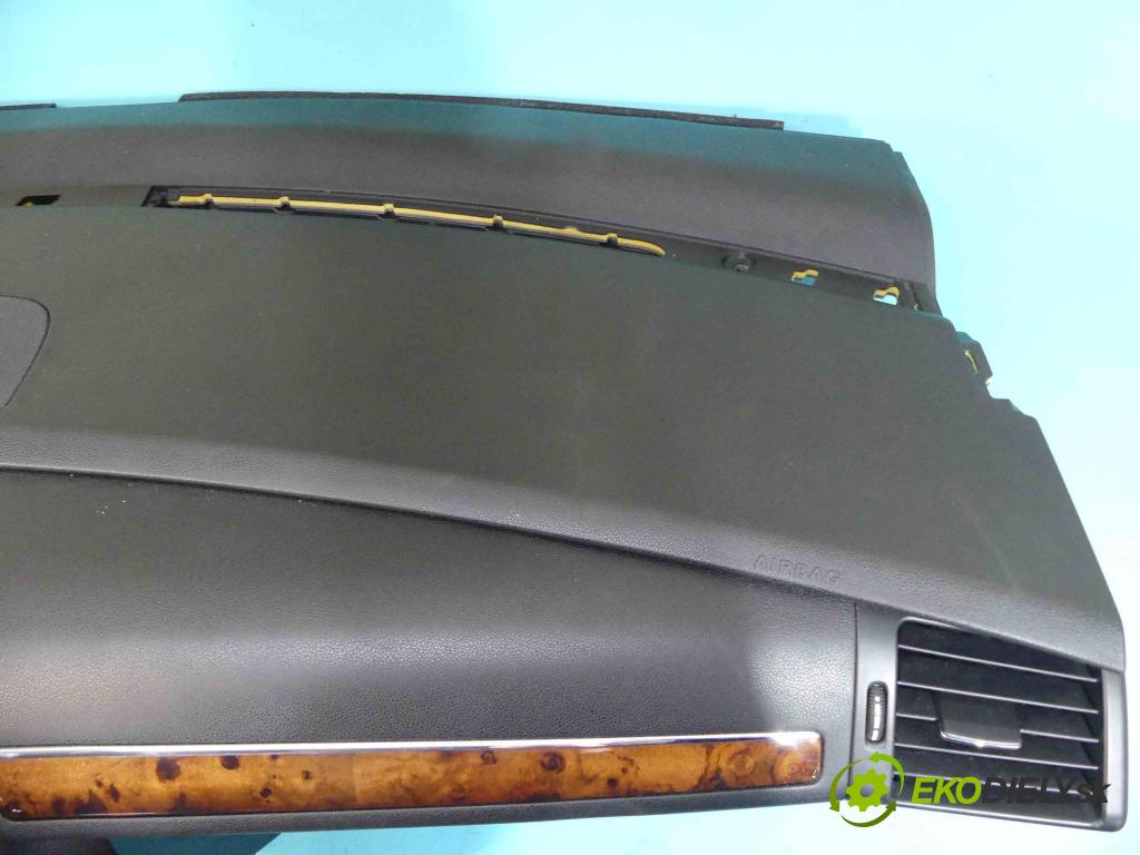 Mercedes R W251 2005-2013 3.5 V6 272 HP automatic 200 kW 3498 cm3 5- kokpit,pristrojová doska rozdeľovacia