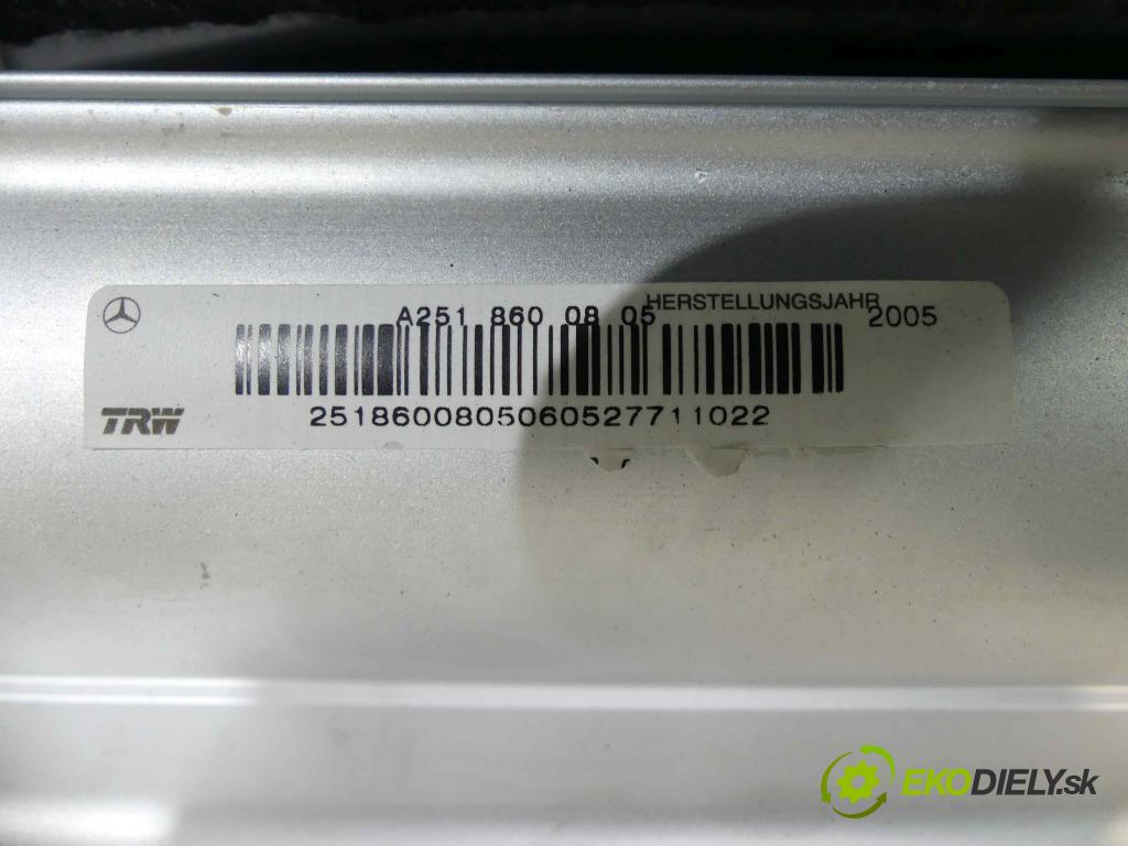 Mercedes R W251 2005-2013 3.5 V6 272 HP automatic 200 kW 3498 cm3 5- kokpit,pristrojová doska rozdeľovacia