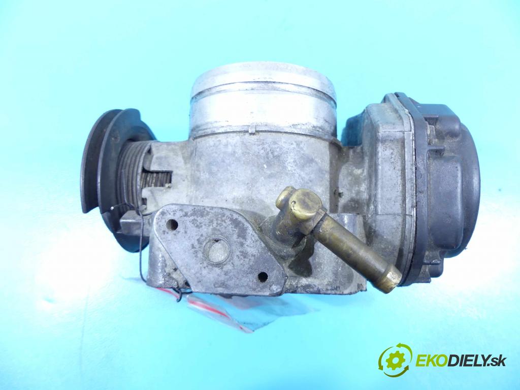 Vw Bora 2.0 8v 116 HP automatic 85 kW 1984 cm3 4- klapka 06A133064H (Škrtiace klapky)